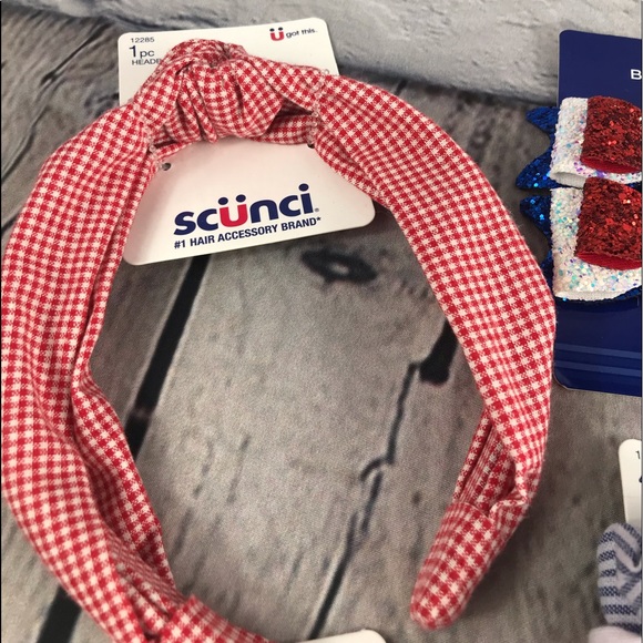 HAIR ACCESSORIES - Picture 10 of 10